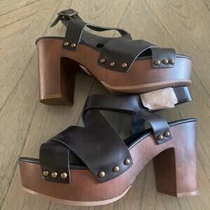 Womens Torrid Black faux wooden platform heels size 8.5W NWT